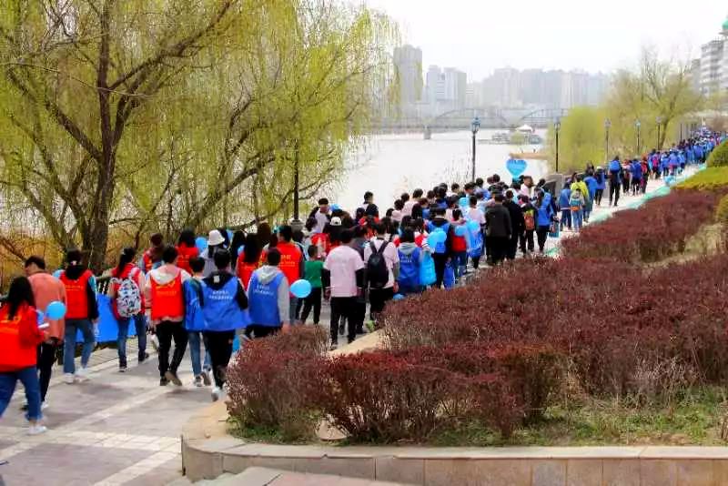 关爱自闭症儿童437ccm必赢国际在行动3.jpg